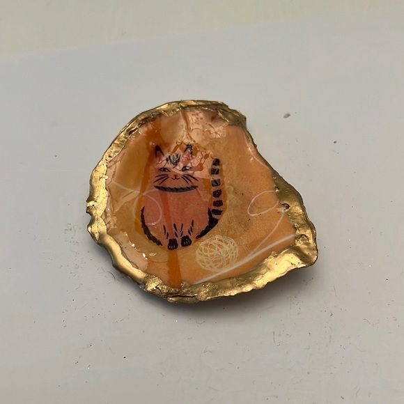 Handmade Oyster Art Shell Trinket Vanity Ring Dish Cat - Picture 5 of 5
